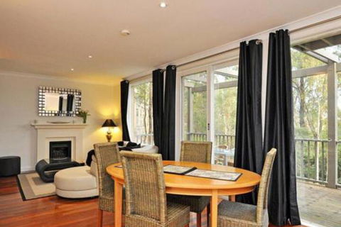 Villa Executive 2br Valley Views Resort Condo Located Within Cypress Lakes Resort (nothing Is More Central) - Accommodation VIC 1