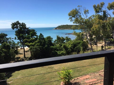 Hydeaway Retreat Beach House Hydeaway Bay - Accommodation VIC 4