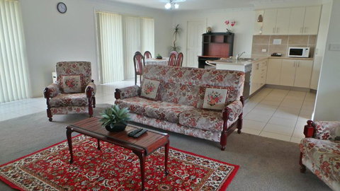 The Bell House - Accommodation VIC 2