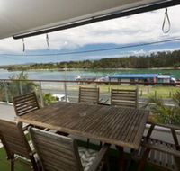 Waterline 202 - Accommodation VIC