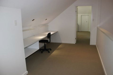 Ama Worimi - Accommodation VIC 2