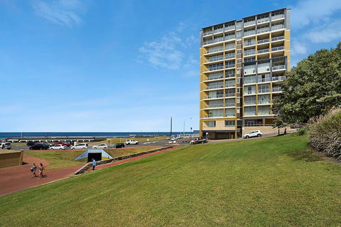 Beau Monde Apartments Newcastle - The York - Accommodation VIC 1