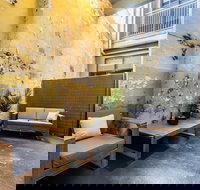 Isla 2BDR Fitzroy Apartment - Accommodation VIC