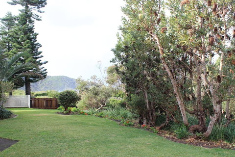 Oceanside - Accommodation VIC 6