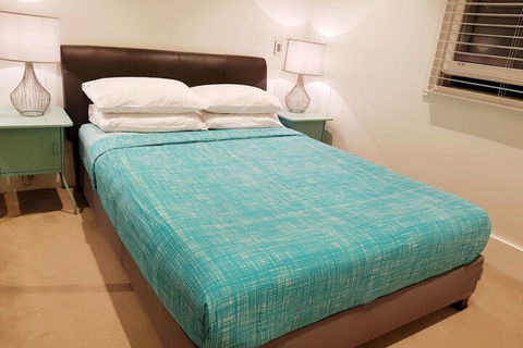 Darling Harbour Modern 2 Bedroom Terrace - Accommodation VIC 3