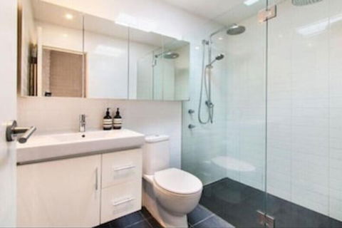 Darling Harbour Modern 2 Bedroom Terrace - Accommodation VIC 2
