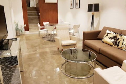 Darling Harbour Modern 2 Bedroom Terrace - Accommodation VIC 0