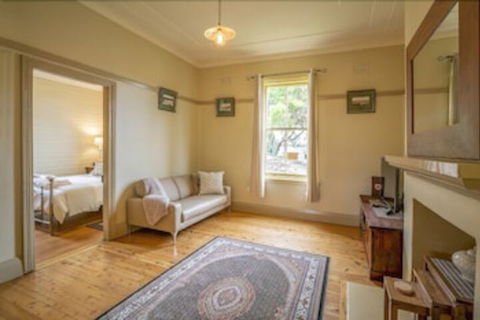 Steele Point Cottage - Accommodation VIC 4