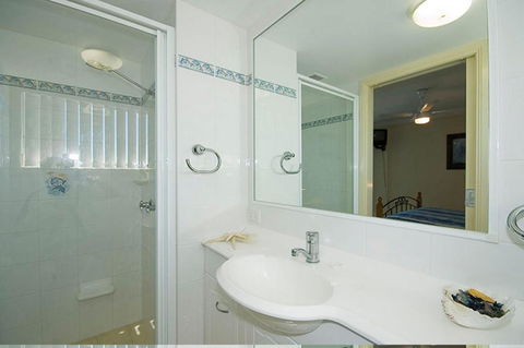 Mirage Unit 602 6 10 Manning Street - Accommodation VIC 4