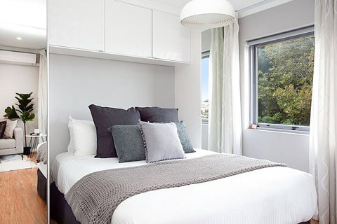 Urban Rest Elizabeth St - Accommodation VIC 4