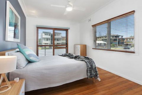 BEACH HOUSE On PEARL - Accommodation VIC 0