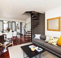 Spacious City 2 BR House Fit 6 PP - Accommodation VIC