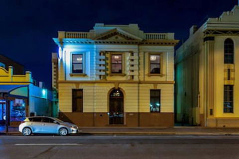 BANK192 - Accommodation VIC 0