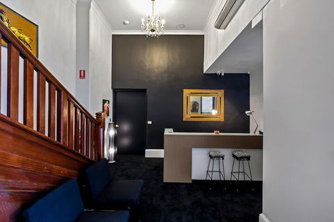 BANK192 - Accommodation VIC 7