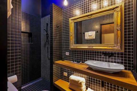 BANK192 - Accommodation VIC 4
