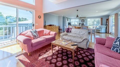 THE Lighthouse Surf Side - Accommodation VIC 2