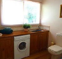 Australian Home Away at Eltham Venn Cottage - Accommodation VIC