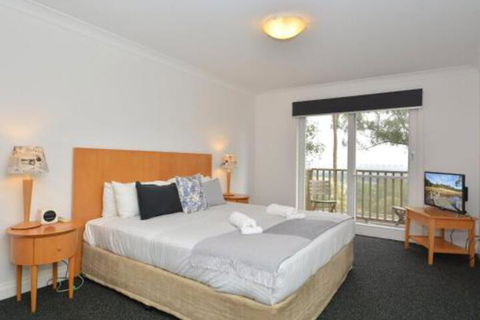 Villa 3br Tranquility Resort Condo Located Within Cypress Lakes Resort (nothing Is More Central) - Accommodation VIC 7