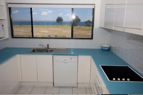 Hi Surf Unit 4 92 Head St. Forster - Accommodation VIC 3
