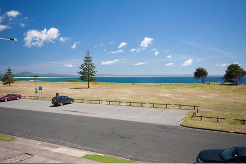 Hi Surf Unit 4 92 Head St. Forster - Accommodation VIC 2
