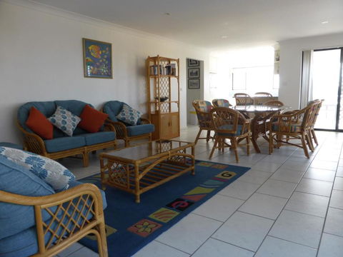 Hi Surf Unit 4 92 Head St. Forster - Accommodation VIC 5