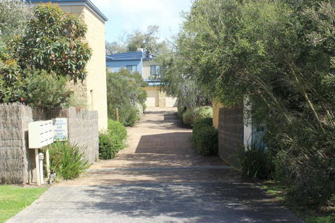 Annies Place - Accommodation VIC 6