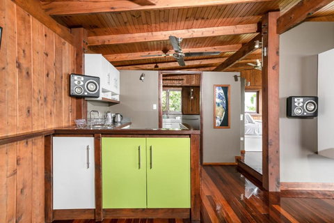 Daintree Holiday Homes La Vista - Accommodation VIC 3