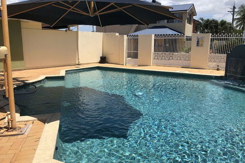 Hervey Bay Motel - Accommodation VIC 3