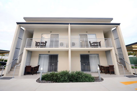 Oaks Middlemount Suites - Accommodation VIC 1