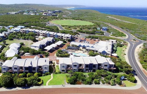 Margarets Beach Resort - Accommodation VIC 0