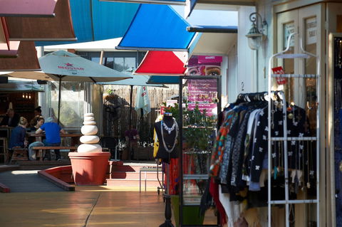 Amity Apartment Hotels - Accommodation VIC 3