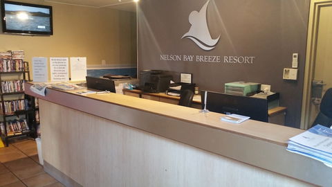 Nelson Bay Breeze Holiday Apartments - Accommodation VIC 4
