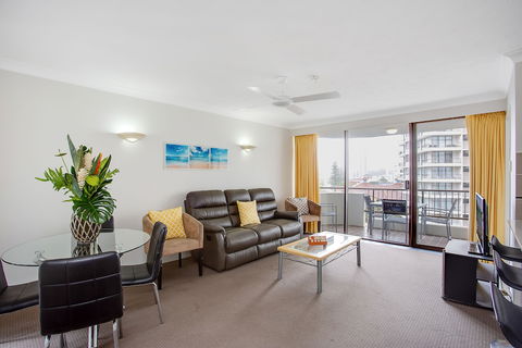 Pacific Resort Broadbeach - Accommodation VIC 5