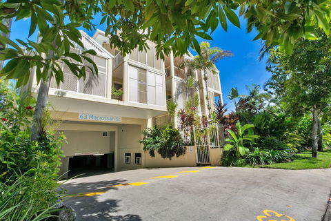 Port Douglas Apartments - Accommodation VIC 3