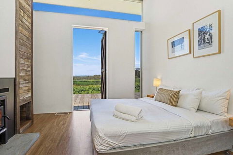 The Longhouse Suite 2 - Accommodation VIC 4
