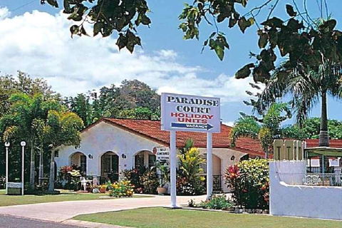 Paradise Court Holiday Units - Accommodation VIC 1