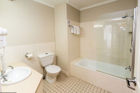 White Crest Apartments - Accommodation VIC 6
