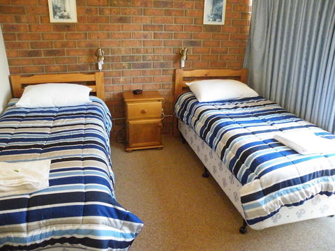 Pacific Heights Holiday Apartments & Munn's Tower House - Accommodation VIC 2