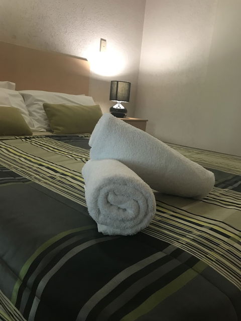 Palm Villas Resort - Accommodation VIC 5