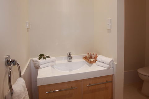 H Boutique Hotel - Accommodation VIC 4