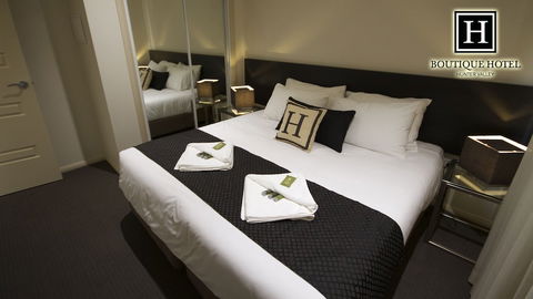 H Boutique Hotel - Accommodation VIC 5