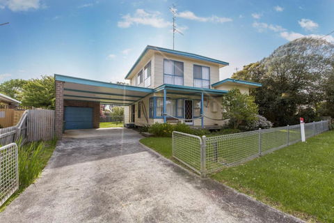 HOLIDAY On NAUTILUS INVERLOCH - Accommodation VIC 1