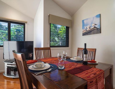 The Boathouse - Accommodation VIC 7