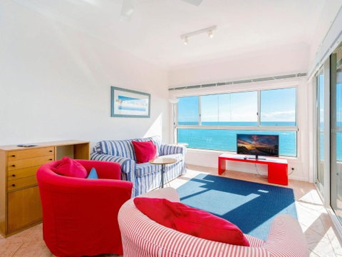 Avalon 4 Right Across The Road From Convent Beach Uninterrupted Views - Accommodation VIC 5