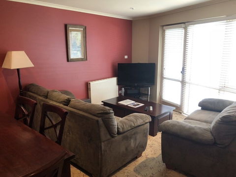 Whistler 3 - Accommodation VIC 2