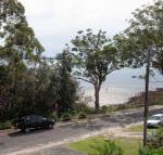 Baggies on Dutchies 9 Burbong Street large house with aircon boat parking  waterviews - Accommodation VIC