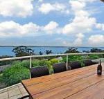 The Bay 25 Wallawa Rd huge home with aircon spectacular views  chromecast - Accommodation VIC