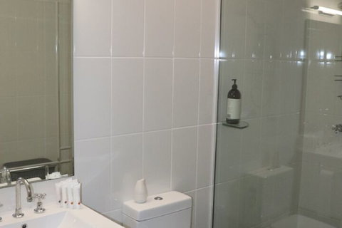 Mapleton Falls Farm House - Accommodation VIC 6
