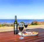 High Tide Wallaroo Beachfront Property Pet Friendly - Accommodation VIC