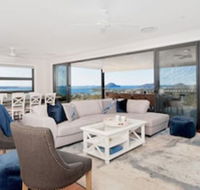 Hilltop Hideaway Breathtaking views moments to beach - Accommodation VIC